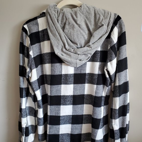 Black and white flannel - Picture 10 of 10